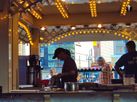 Street Café na AlexanderPlatz. Thumb