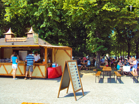 Portão de Brandenburger - Praça de alimentação lado norte. Thumb