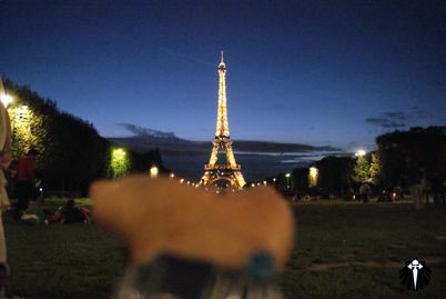 Torre Eiffel iluminada